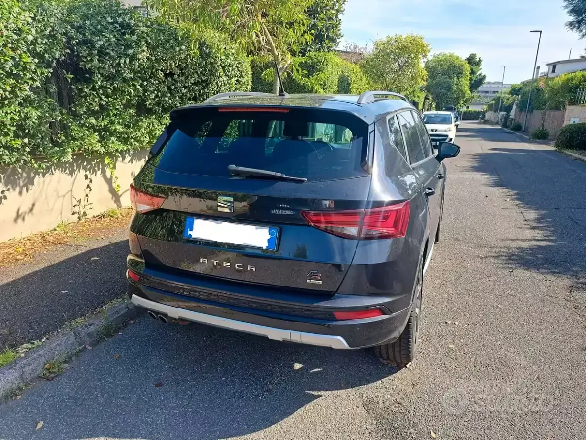 Usata Seat Ateca 4Drive 150 CV (110 kW) 2017 Nero SUV