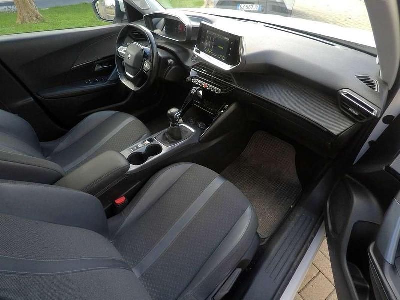 Usata Peugeot 2008 Active 131 CV (96 kW) 2020 Bianco SUV