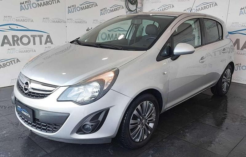 Other Usata 2014 Opel Corsa Edition Tre volumi | 7900 € (Molto cara) - Immagine 1/4