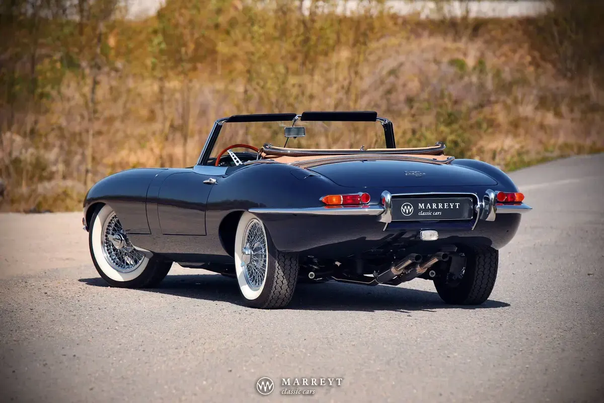 Usata Jaguar E-Type 269 CV (197 kW) 1966 Blu Cabrio