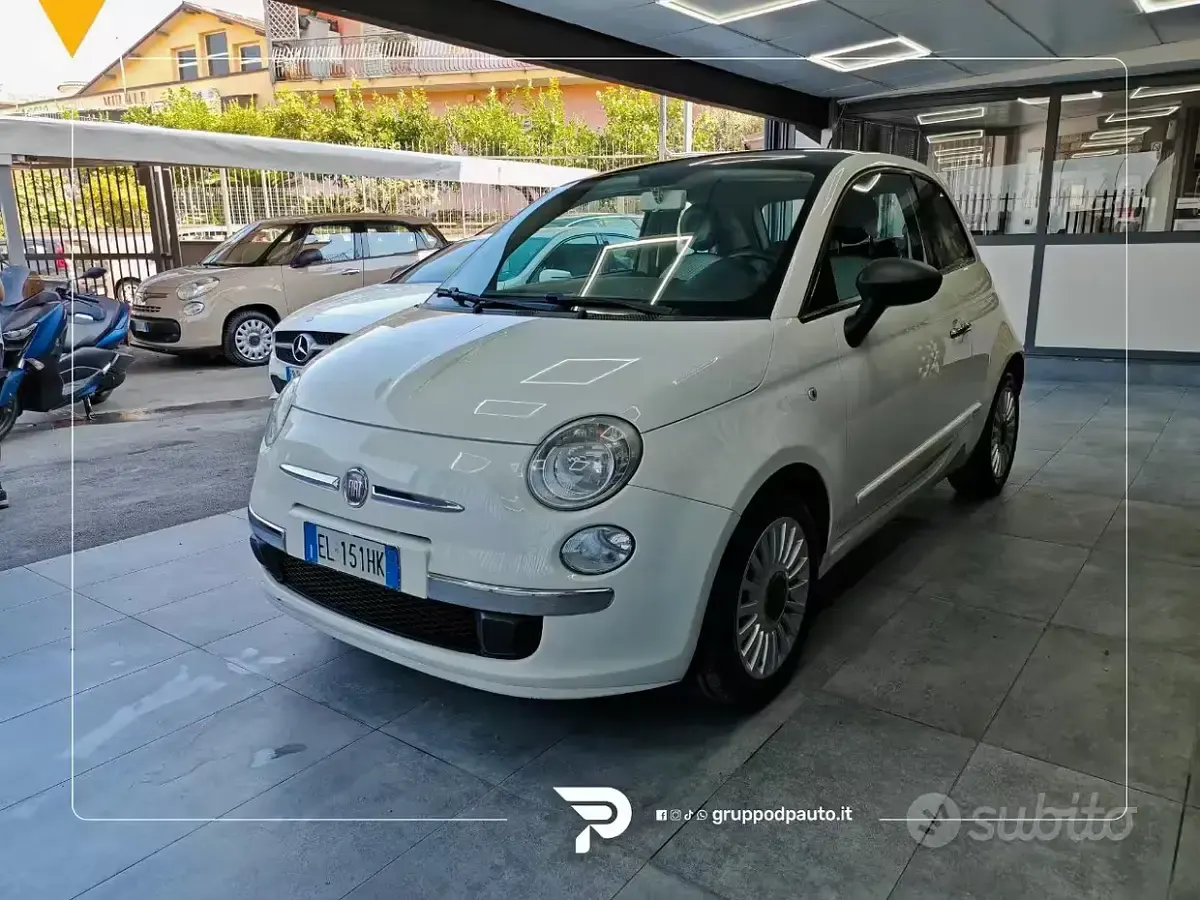 Usata Fiat 500 Lounge 69 CV (50 kW) 2012 Bianco SUV