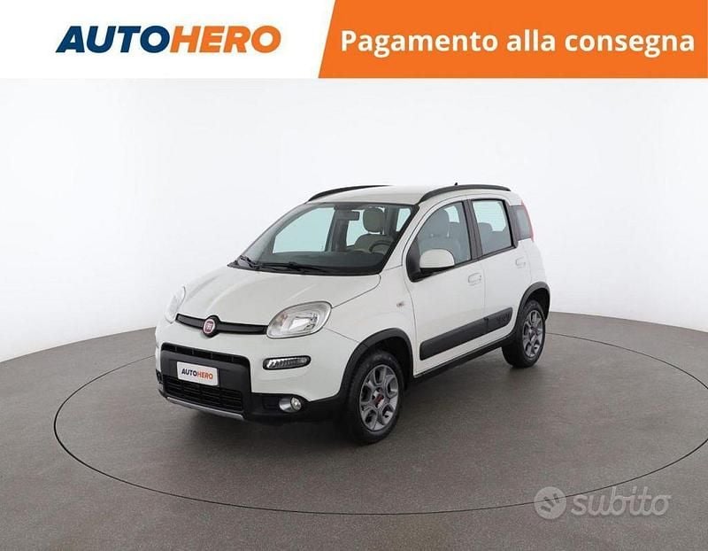 Bianco Usata 2015 Fiat Panda 4x4 S Due volumi | 9899 € (Buon prezzo) - Immagine 1/2
