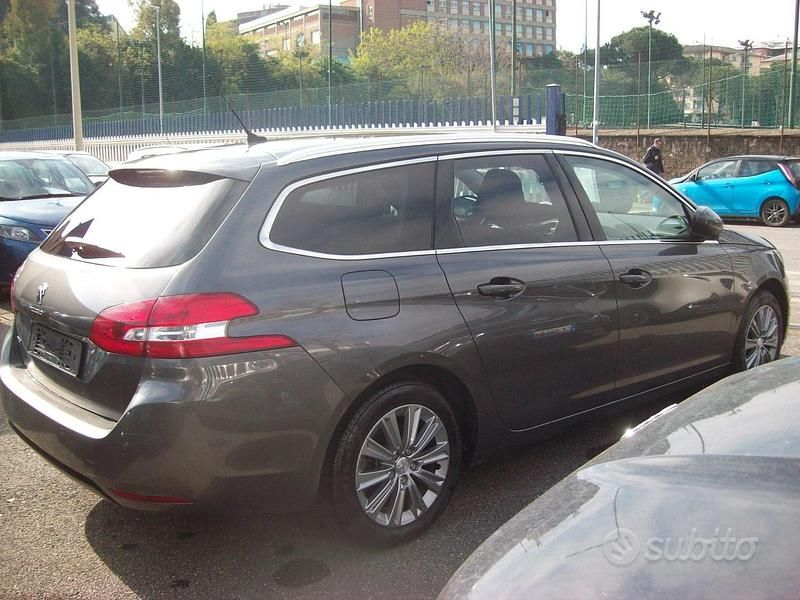 Usata Peugeot 308 SW GT 130 CV (95 kW) 2021 Grigio Station wagon