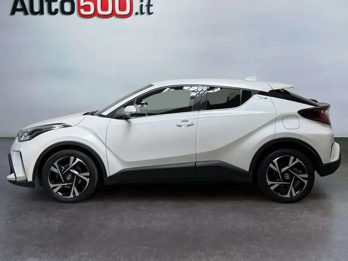 Usata Toyota C-HR+ Trend 98 CV (72 kW) 2022 Bianco SUV