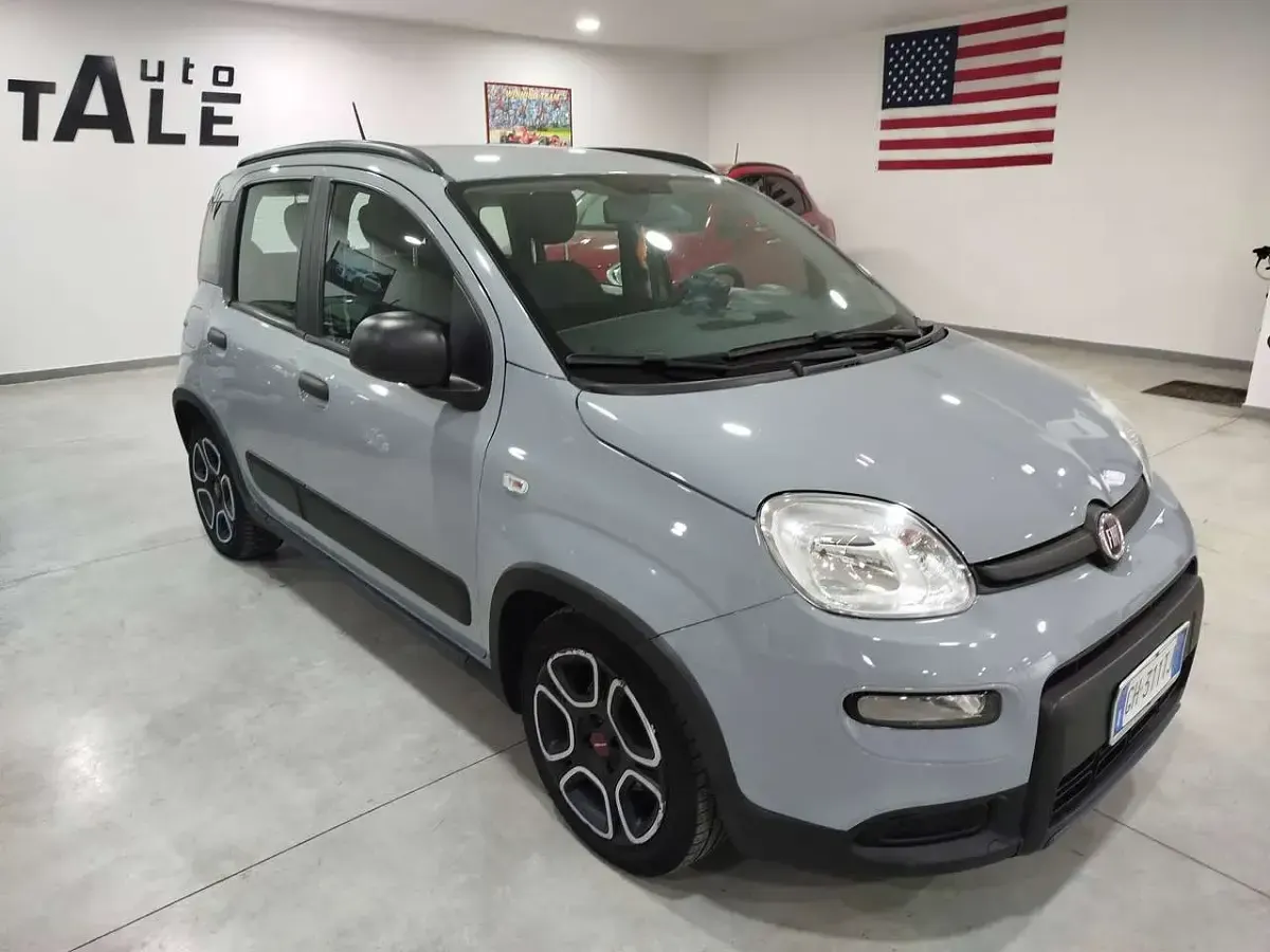 Usata Fiat Panda Cross Cross 69 CV (50 kW) 2022 Grigio Utilitaria