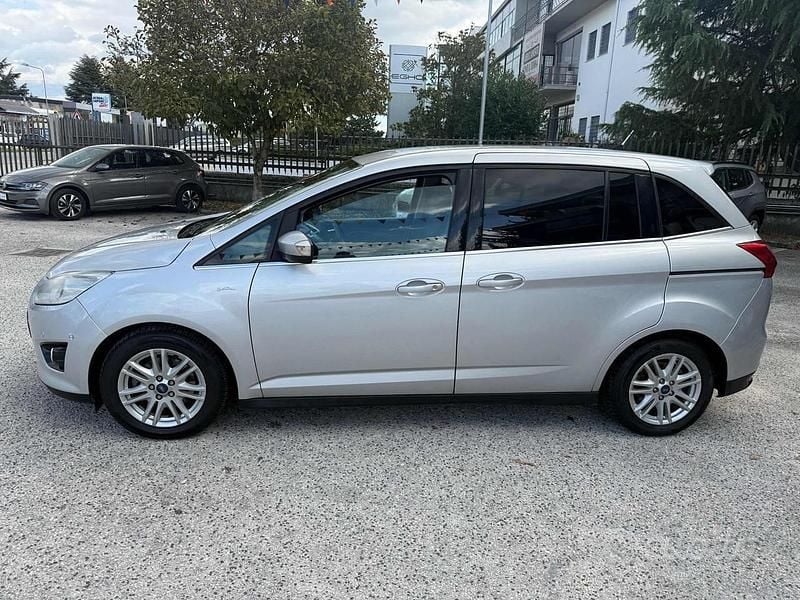 Usata Ford C-MAX Titanium 115 CV (84 kW) 2017 Grigio Monovolume