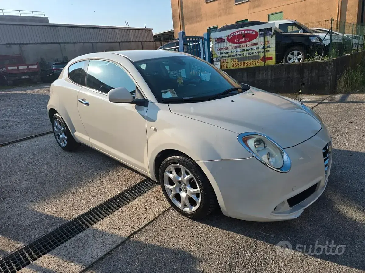Usata Alfa Romeo MiTo 105 CV (77 kW) 2010 Bianco Utilitaria
