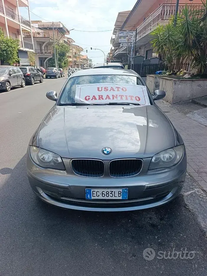 Usata BMW 118 143 CV (105 kW) 2011 Grigio Utilitaria