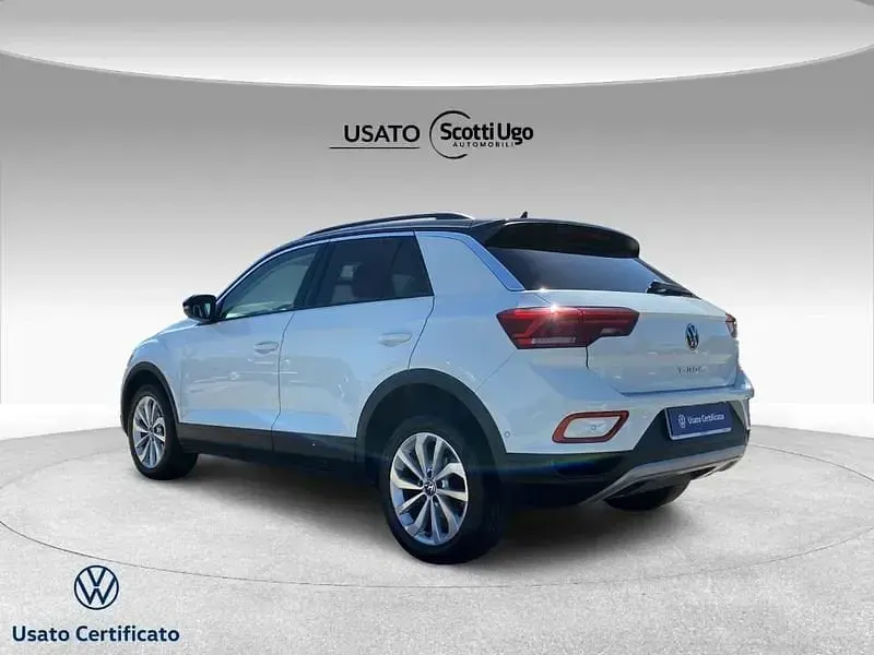 Usata VW T-Roc Life 110 CV (80 kW) 2023 Bianco SUV