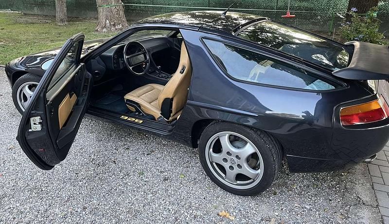 Usata Porsche 928 320 CV (235 kW) 1987 Blu Coupé