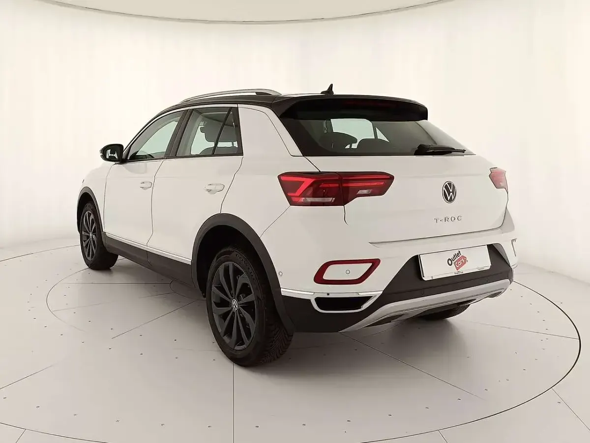 Usata VW T-Roc Style 150 CV (110 kW) 2023 Pure white nero SUV
