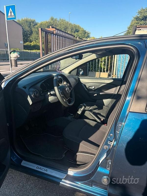 Usata Dacia Sandero Stepway 90 CV (66 kW) 2018 Blu Utilitaria