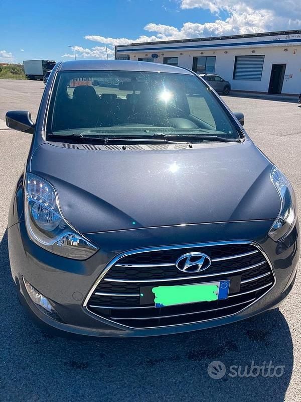 Usata Hyundai ix20 90 CV (66 kW) 2018 Grigio Utilitaria