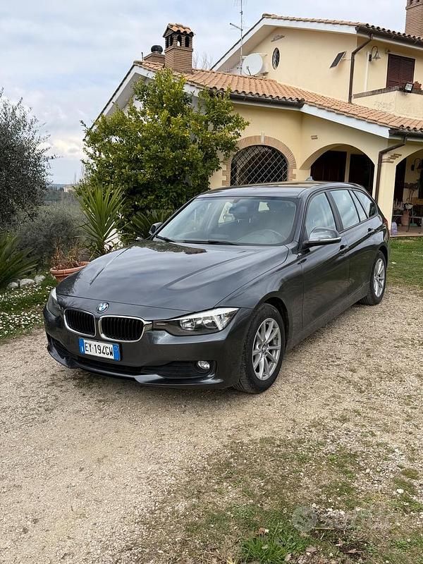 Usata BMW 118 143 CV (105 kW) 2015 Grigio Utilitaria