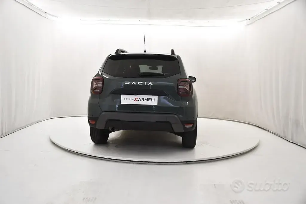 Usata Dacia Duster Journey 101 CV (74 kW) 2022 Verde SUV