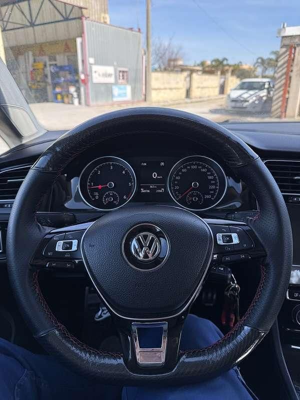 Usata VW Golf VII Highline 105 CV (77 kW) 2013 Berlina