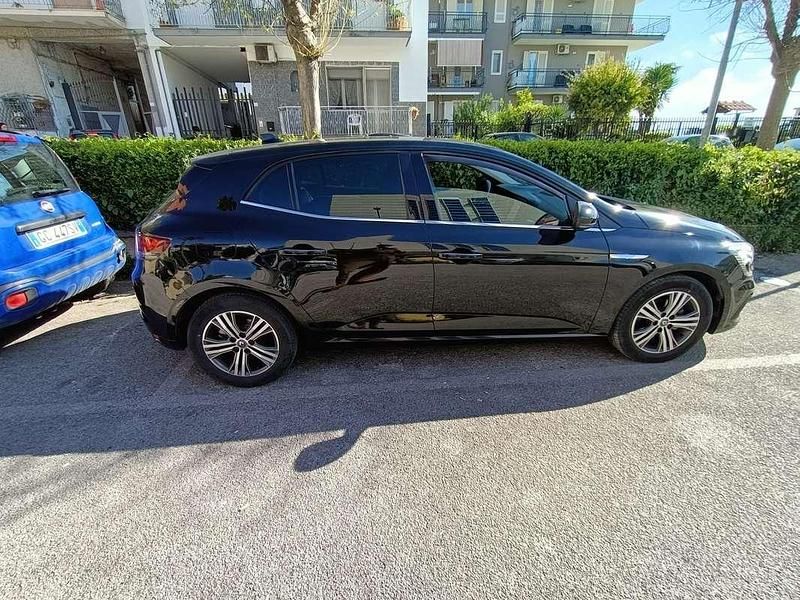 Usata Renault Mégane IV Business 116 CV (85 kW) 2021 Berlina