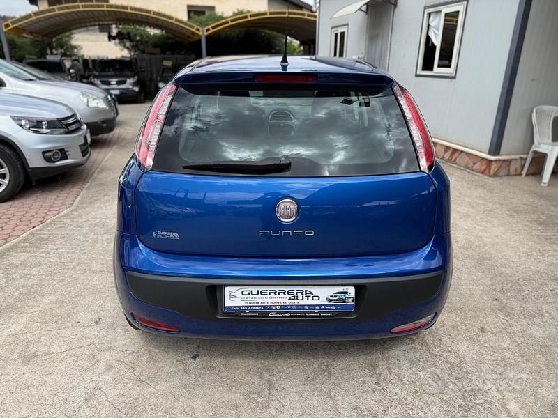 Usata Fiat Punto Evo 75 CV (55 kW) 2011 Blu Utilitaria