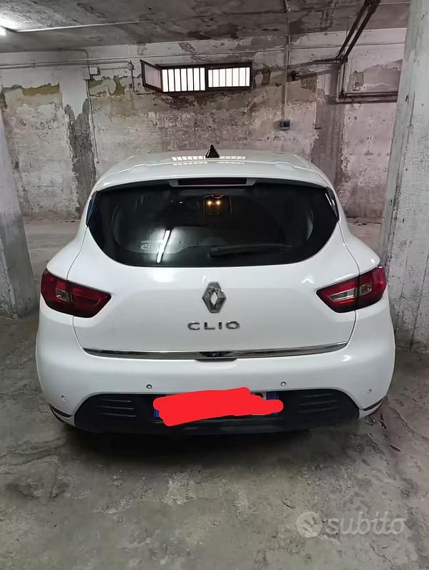 Usata Renault Clio IV Zen 75 CV (55 kW) 2017 Berlina