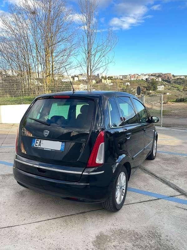 Usata Lancia Musa 77 CV (56 kW) 2010 Monovolume