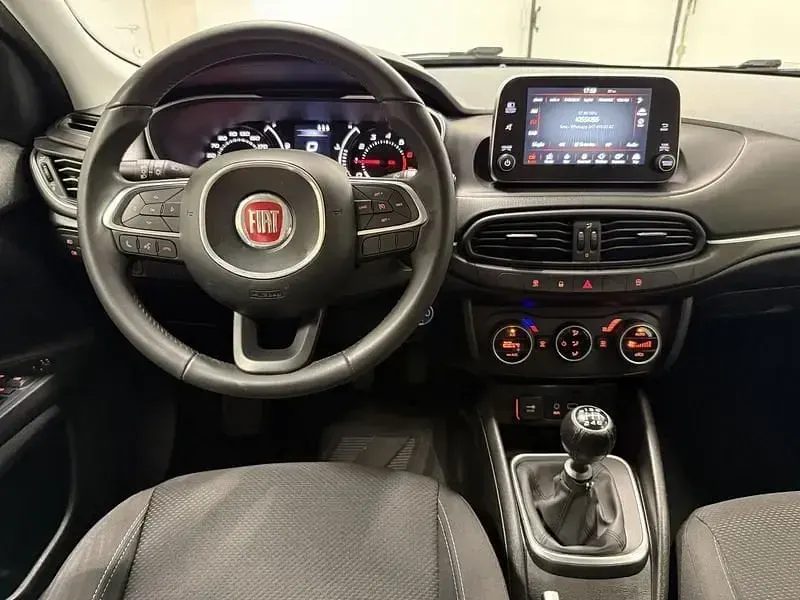 Usata Fiat Tipo Lounge 120 CV (88 kW) 2017 Grigio Station wagon