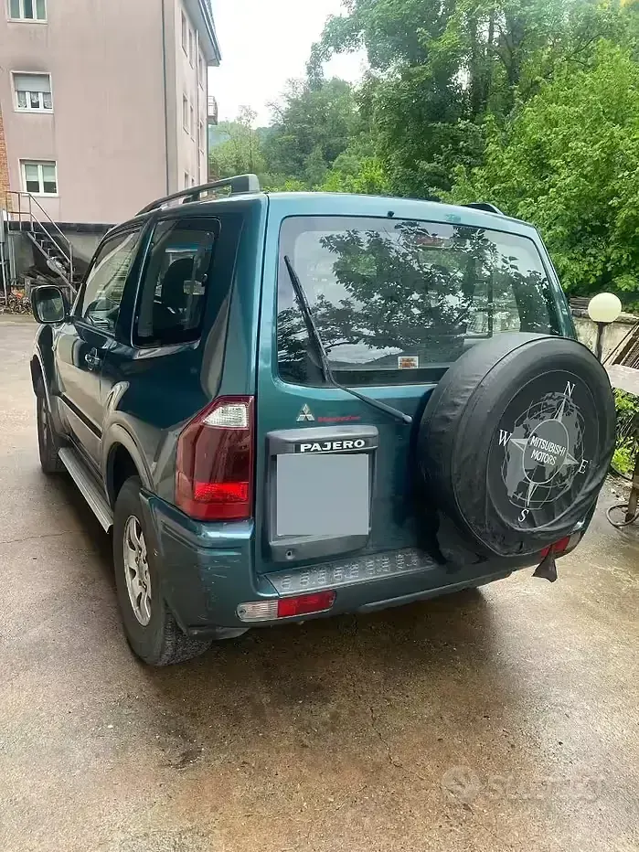 Usata Mitsubishi Pajero 115 CV (84 kW) 2004 Verde SUV