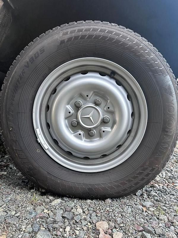 Usata Mercedes 200 109 CV (80 kW) 1988 Bianco SUV