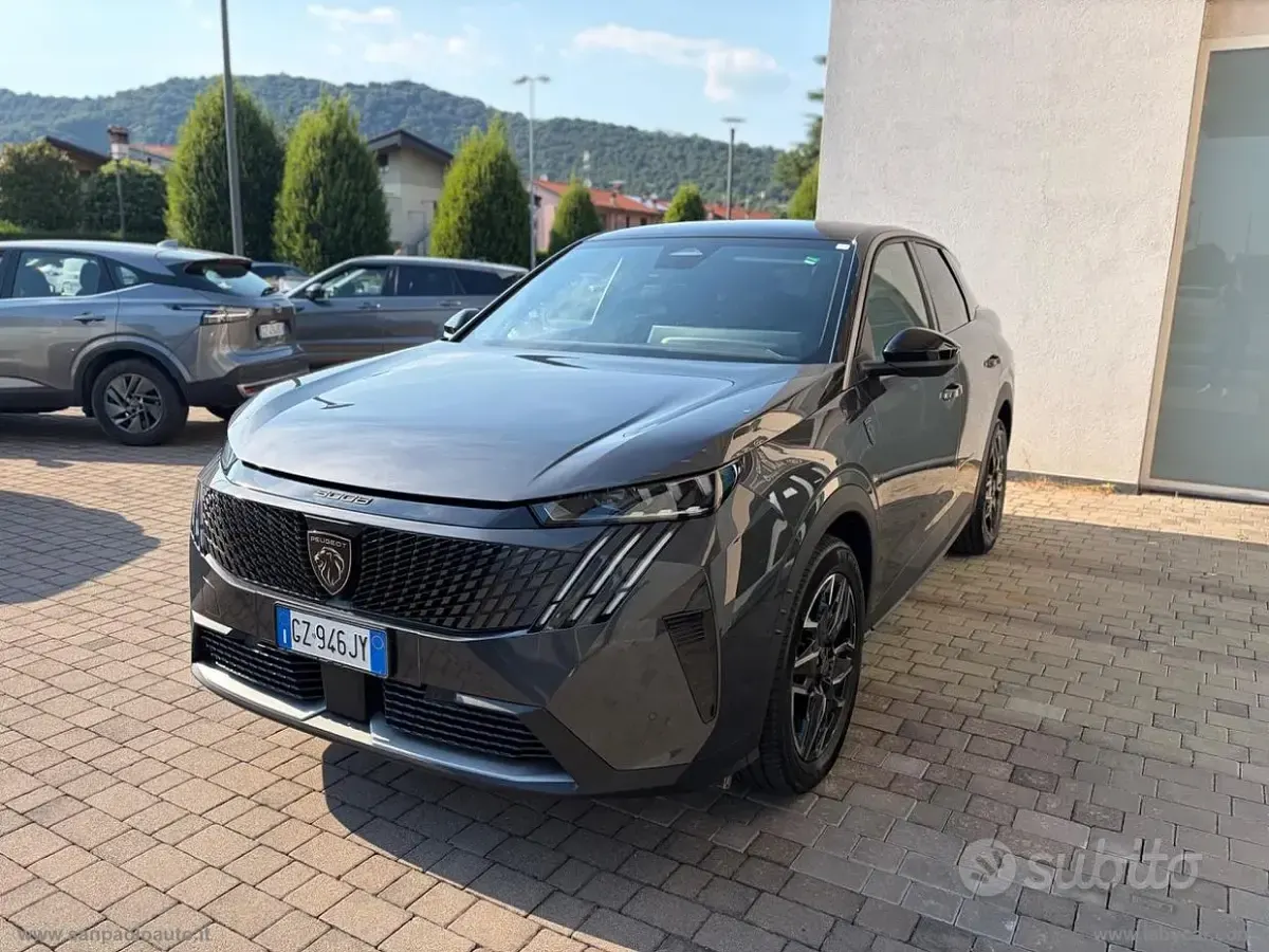 Usata Peugeot 3008 GT 136 CV (100 kW) 2025 Grigio SUV