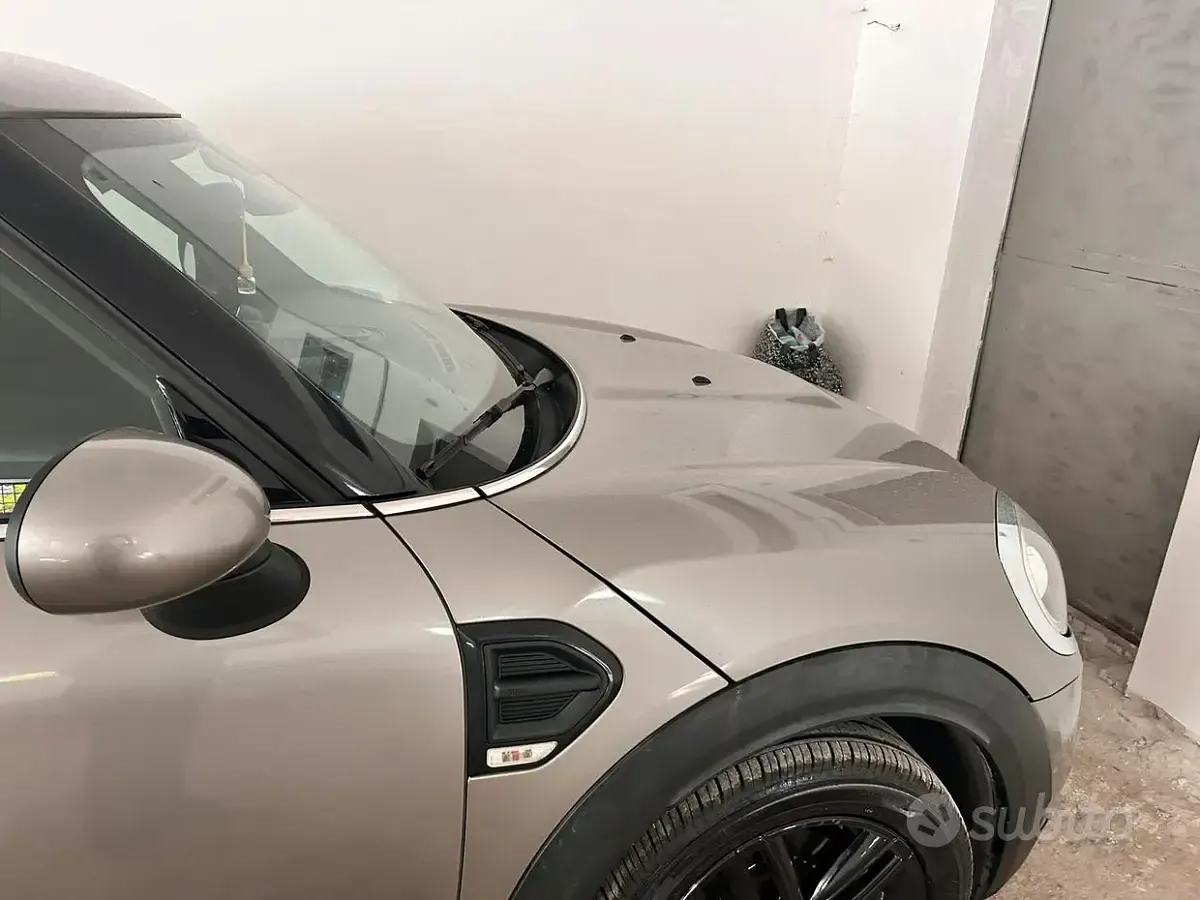 Usata Mini Countryman 136 CV (100 kW) 2019 Grigio SUV