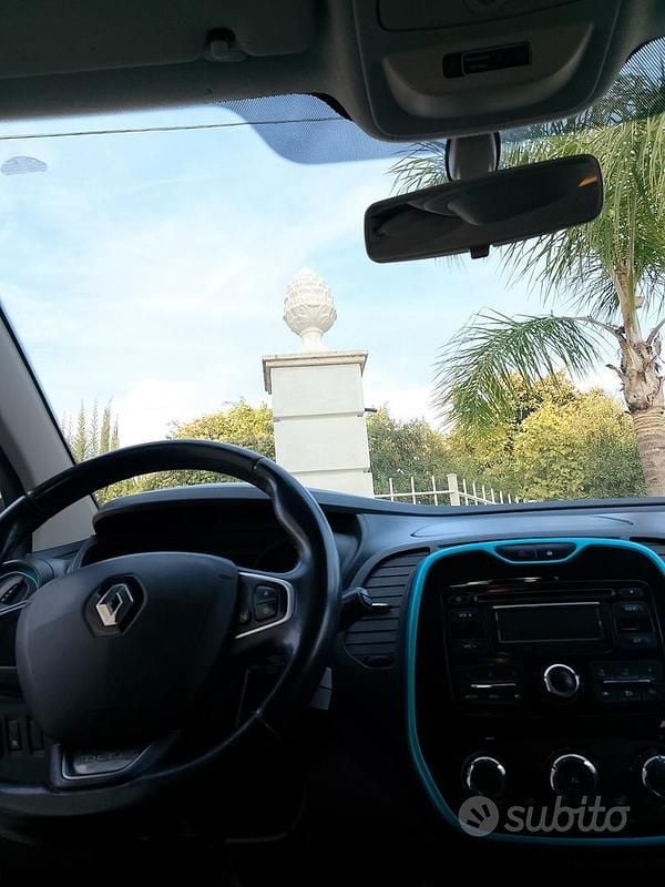Usata Renault Captur 90 CV (66 kW) 2013 Bianco SUV