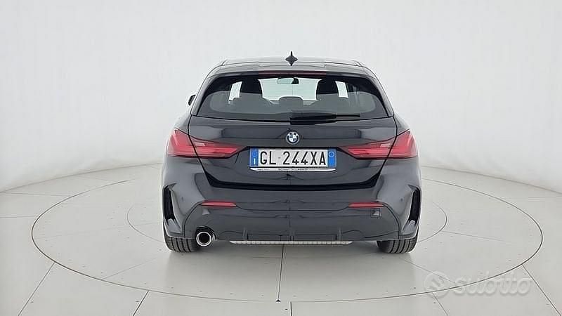 Usata BMW 116 M Sport 109 CV (80 kW) 2022 Nero Utilitaria