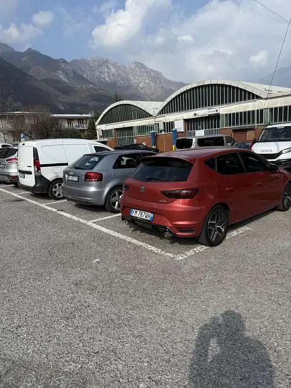 Usata Seat Leon FR 150 CV (110 kW) 2018 Arancione Berlina