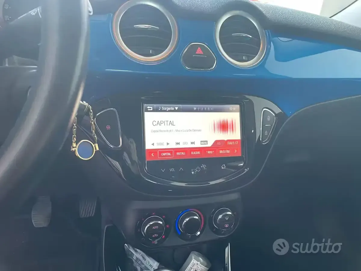 Usata Opel Adam 69 CV (50 kW) 2018 Bluazzurro Utilitaria