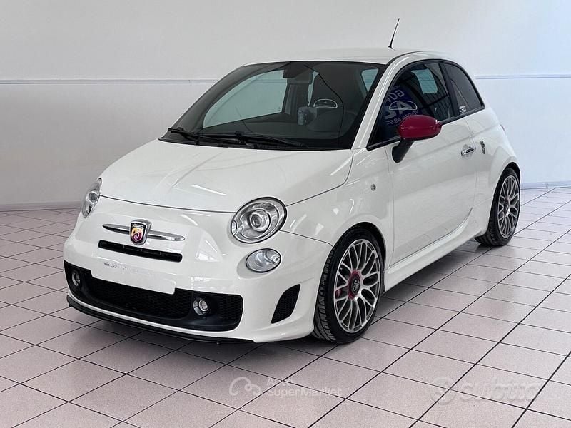 Bianco Usata 2009 Abarth 595 Turismo Tre volumi | 10.900 € - Immagine 1/4