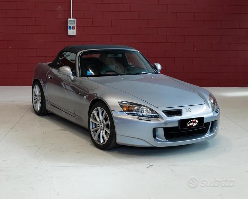 Argento Usata 2003 Honda S 2000 S Cabrio | 33.900 € (Buon prezzo) - Immagine 1/4