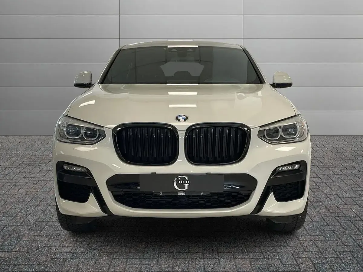 Usata BMW X4 M Sport 190 CV (139 kW) 2021 Alpinweiss iii pastello SUV