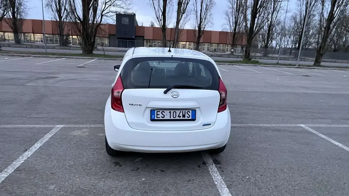 Usata Nissan Note Acenta 90 CV (66 kW) 2013 Bianco Utilitaria