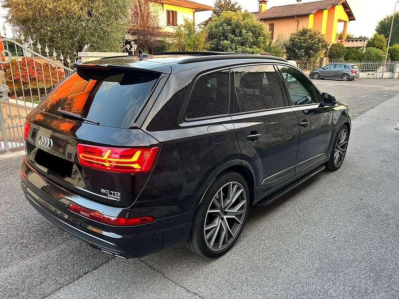 Usata Audi Q7 S-Line 286 CV (210 kW) 2019 Nero SUV
