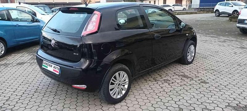 Usata Fiat Punto Evo Dynamic 77 CV (56 kW) 2009 Nero Utilitaria