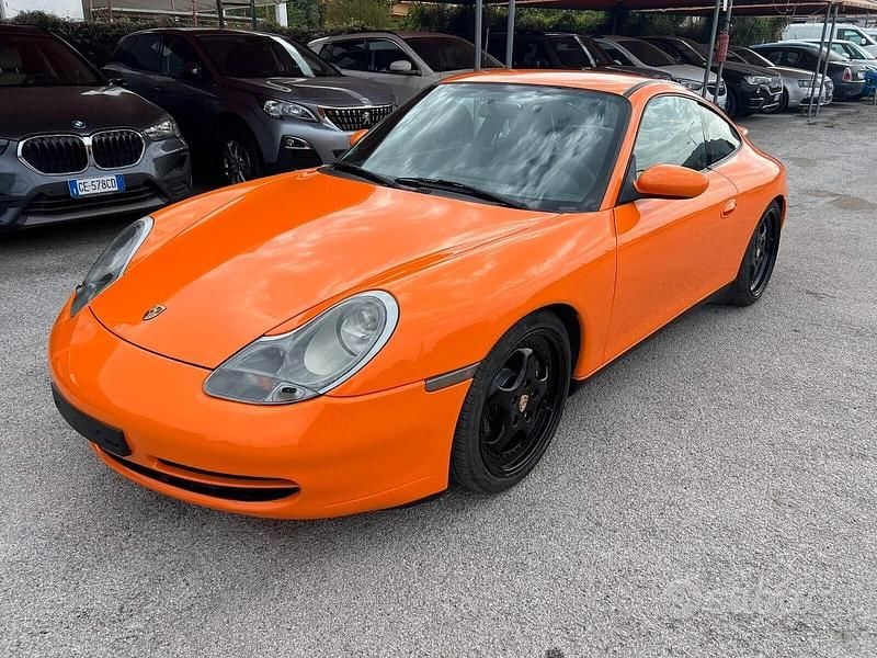 Usata Porsche 911 Carrera 300 CV (220 kW) 1998 Arancione Coupé