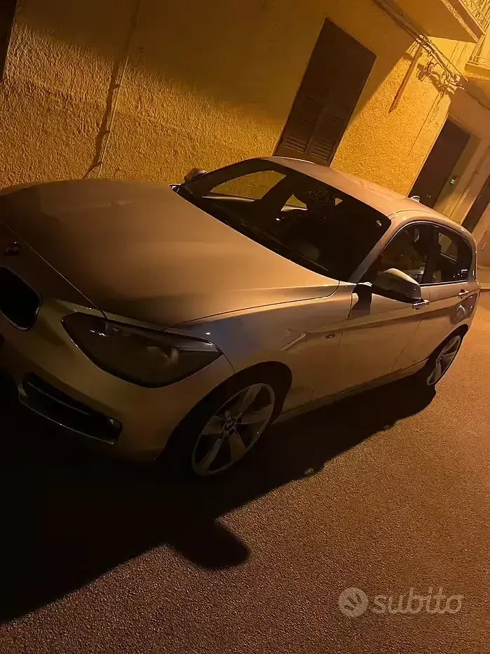 Usata BMW 118 143 CV (105 kW) 2012 Grigio Utilitaria