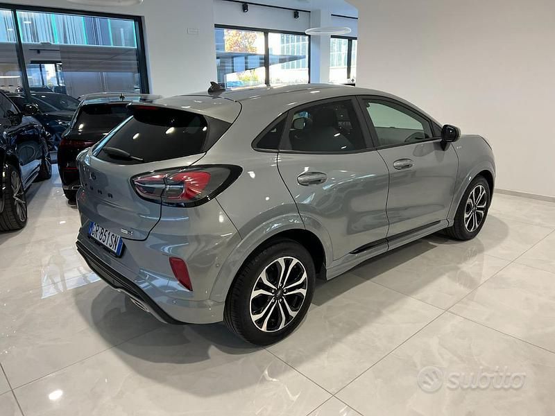 Begagnad Ford Puma ST-Line 125 HK (91 kW) 2023 Grå SUV