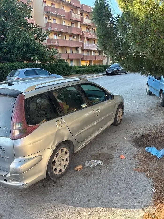 Usata Peugeot 206 68 CV (50 kW) 2007 Grigio Station wagon