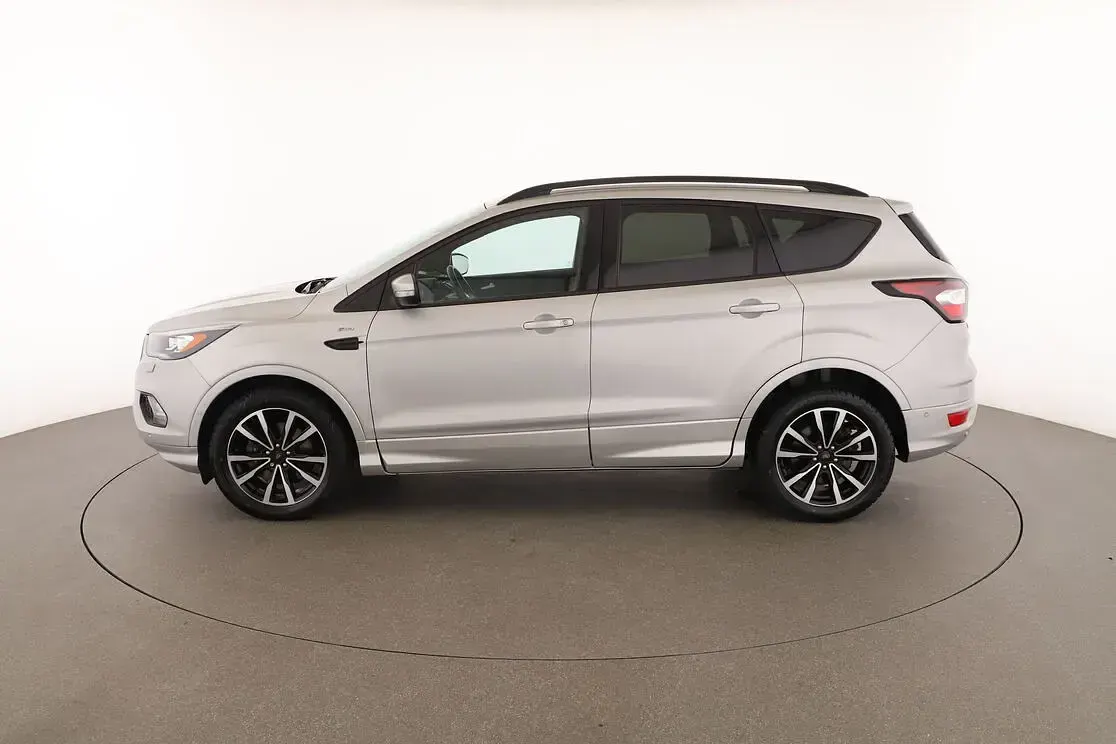 Usata Ford Kuga ST-Line 120 CV (88 kW) 2017 Argento SUV