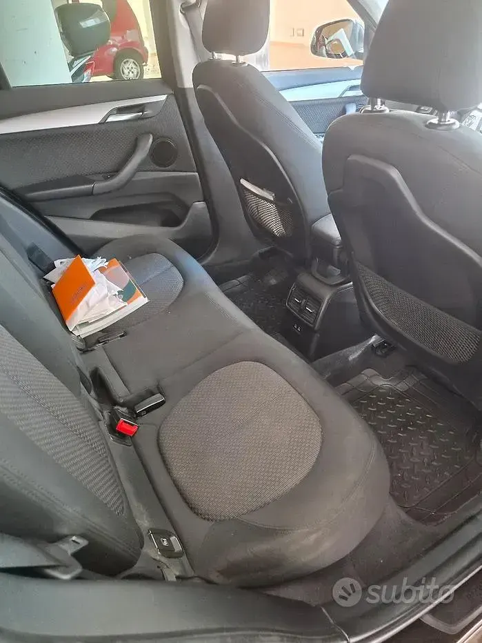 Usata BMW X1 Advantage 150 CV (110 kW) 2018 Nero SUV