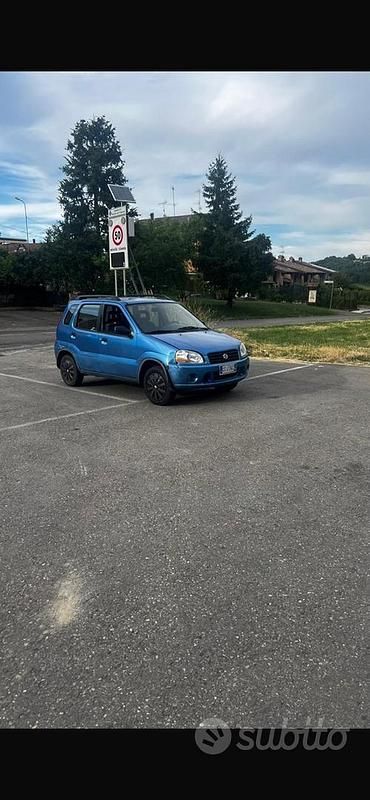 Usata Suzuki Ignis 83 CV (61 kW) 2003 Blu Utilitaria