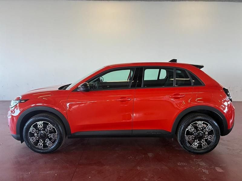 Nuova Fiat 600 Icon 136 CV (100 kW) 2025 Arancio sole metallizzano SUV