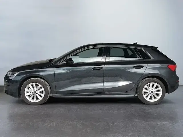 Usata Audi A3 Sportback g-tron Business 131 CV (96 kW) 2024 Grigio Utilitaria