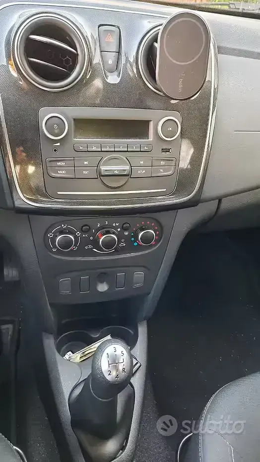 Usata Dacia Sandero 90 CV (66 kW) 2020 Bianco Utilitaria