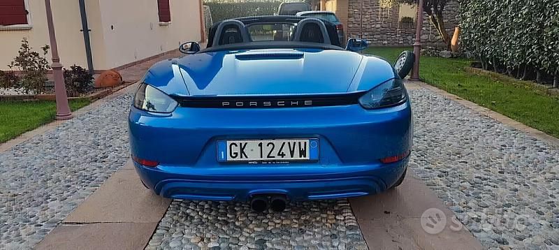 Usata Porsche 718 Boxster 299 CV (219 kW) 2018 Blu Cabrio